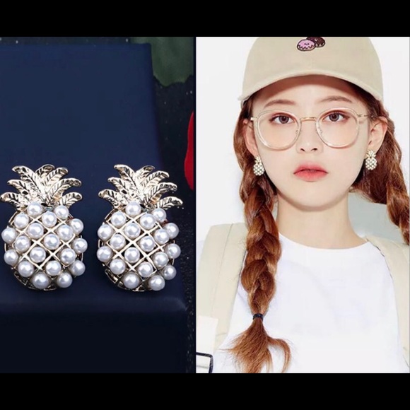 Pineapple Pearl Earrings - Picture 3 of 7